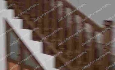 disewakan rumah bagus rapi 2lt area Pulomas row 1,5 mobil