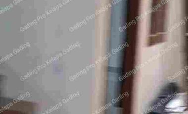 disewakan rumah bagus rapi 2lt area Pulomas row 1,5 mobil