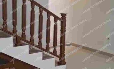disewakan rumah bagus rapi 2lt area Pulomas row 1,5 mobil