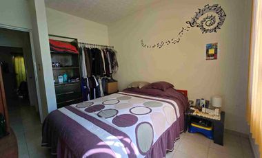 ▪️𝐂𝐀𝐒𝐀 𝐞𝐧 𝐕𝐄𝐍𝐓𝐀, 𝐕𝐈𝐍̃𝐄𝐃𝐎𝐒 𝟏𝐞𝐫𝐚 𝐒𝐄𝐂𝐂𝐈𝐎𝐍, 𝐏𝐑𝐈𝐕𝐀𝐃𝐀 𝐎𝐑𝐕𝐈𝐄𝐓𝐎 (𝐬𝐨𝐛𝐫𝐞 𝐥𝐚 𝐏𝐫𝐢𝐦𝐞𝐫 𝐆𝐥𝐨𝐫𝐢𝐞𝐭𝐚), FRENTE a Área VERDE