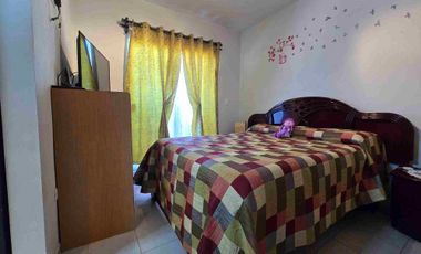 ▪️𝐂𝐀𝐒𝐀 𝐞𝐧 𝐕𝐄𝐍𝐓𝐀, 𝐕𝐈𝐍̃𝐄𝐃𝐎𝐒 𝟏𝐞𝐫𝐚 𝐒𝐄𝐂𝐂𝐈𝐎𝐍, 𝐏𝐑𝐈𝐕𝐀𝐃𝐀 𝐎𝐑𝐕𝐈𝐄𝐓𝐎 (𝐬𝐨𝐛𝐫𝐞 𝐥𝐚 𝐏𝐫𝐢𝐦𝐞𝐫 𝐆𝐥𝐨𝐫𝐢𝐞𝐭𝐚), FRENTE a Área VERDE