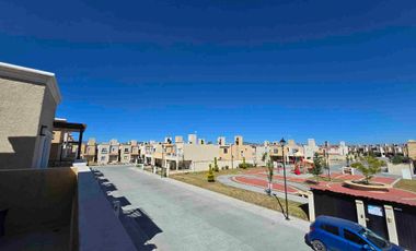 ▪️𝐂𝐀𝐒𝐀 𝐞𝐧 𝐕𝐄𝐍𝐓𝐀, 𝐕𝐈𝐍̃𝐄𝐃𝐎𝐒 𝟏𝐞𝐫𝐚 𝐒𝐄𝐂𝐂𝐈𝐎𝐍, 𝐏𝐑𝐈𝐕𝐀𝐃𝐀 𝐎𝐑𝐕𝐈𝐄𝐓𝐎 (𝐬𝐨𝐛𝐫𝐞 𝐥𝐚 𝐏𝐫𝐢𝐦𝐞𝐫 𝐆𝐥𝐨𝐫𝐢𝐞𝐭𝐚), FRENTE a Área VERDE