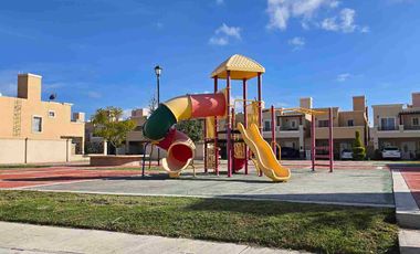 ▪️𝐂𝐀𝐒𝐀 𝐞𝐧 𝐕𝐄𝐍𝐓𝐀, 𝐕𝐈𝐍̃𝐄𝐃𝐎𝐒 𝟏𝐞𝐫𝐚 𝐒𝐄𝐂𝐂𝐈𝐎𝐍, 𝐏𝐑𝐈𝐕𝐀𝐃𝐀 𝐎𝐑𝐕𝐈𝐄𝐓𝐎 (𝐬𝐨𝐛𝐫𝐞 𝐥𝐚 𝐏𝐫𝐢𝐦𝐞𝐫 𝐆𝐥𝐨𝐫𝐢𝐞𝐭𝐚), FRENTE a Área VERDE