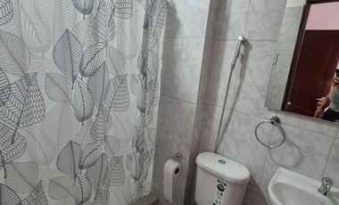 Habitación Amoblada en Alquiler en Guayacanes, 1 Baño, Incluye Servicios, Ciudadela Cerrada, Norte de Guayaquil.
