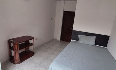 Habitación Amoblada en Alquiler en Guayacanes, 1 Baño, Incluye Servicios, Ciudadela Cerrada, Norte de Guayaquil.