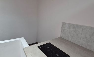 Habitación Amoblada en Alquiler en Guayacanes, 1 Baño, Incluye Servicios, Ciudadela Cerrada, Norte de Guayaquil.