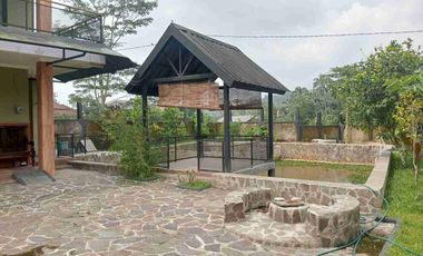 Jual murah banget villa keluarga kawasan wisata cintamekar Subang Jabar