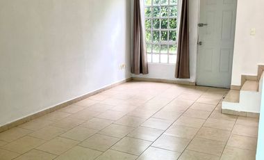 Renta Bonita Casa de 3 Recámaras en Fracc. El Dorado, en Zona Sur.