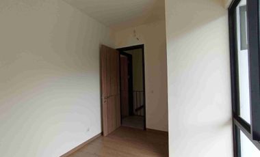 DI KONTRAKAN / JUAL RUMAH SUTERA SAWANGAN, DI JALAN BOULEVARD