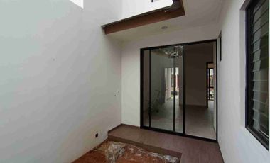 DI KONTRAKAN / JUAL RUMAH SUTERA SAWANGAN, DI JALAN BOULEVARD