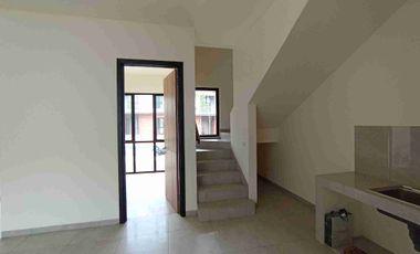 DI KONTRAKAN / JUAL RUMAH SUTERA SAWANGAN, DI JALAN BOULEVARD