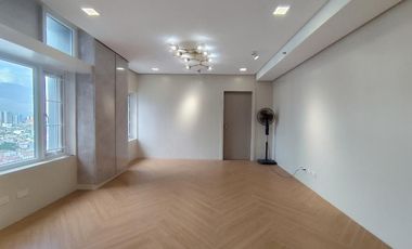 SALE: 4BR Loft in Kingswood Makati, Makati City