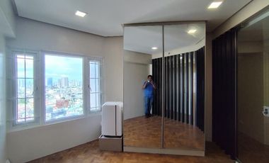 SALE: 4BR Loft in Kingswood Makati, Makati City