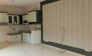 Sewa Rumah Semi Furnished Siap Huni di Royal Residence Wiyung Surabaya