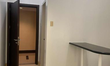 Semi-furnished Studio Unit for Sale or Rent – Stamford Executive Residences, Taguig City