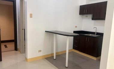 Semi-furnished Studio Unit for Sale or Rent – Stamford Executive Residences, Taguig City