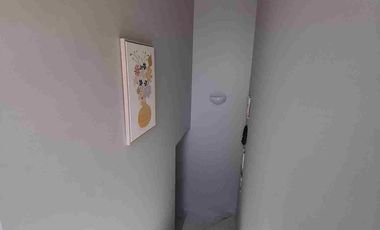 Habitacion amueblada en renta para dama en Zibata