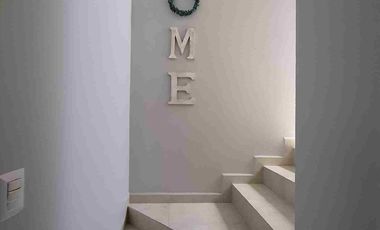 Habitacion amueblada en renta para dama en Zibata