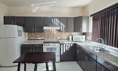 CASA DE RENTA EQUIPADA EN JARDINES DEL LAGO (CERCA GARITA CENTRO), MEXICALI