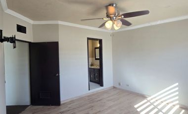 CASA DE RENTA EQUIPADA EN JARDINES DEL LAGO (CERCA GARITA CENTRO), MEXICALI