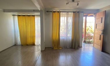 Hermosa casa,3 habitaciones 1 baño, sector residencial Puente Alto 123 m2