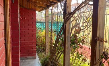 Hermosa casa,3 habitaciones 1 baño, sector residencial Puente Alto 123 m2