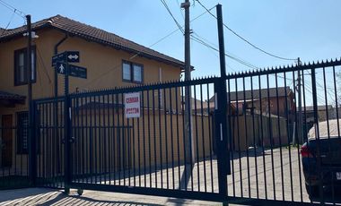 Hermosa casa,3 habitaciones 1 baño, sector residencial Puente Alto 123 m2