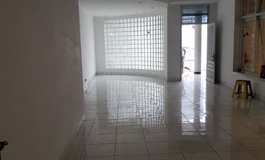 DISEWAKAN RUMAH DI SAYAP PASIRKALIKI PUSAT KOTA BANDUNG