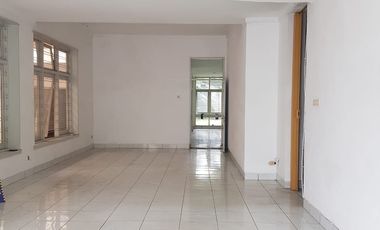 DISEWAKAN RUMAH DI SAYAP PASIRKALIKI PUSAT KOTA BANDUNG