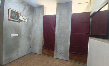 DISEWAKAN RUMAH DI KOMPLEK MUARA SARI