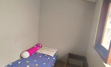 DISEWAKAN RUMAH DI KOMPLEK MUARA SARI