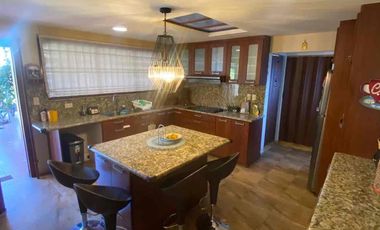 hermosa casa en venta sector zhullin en azogues  no amplia área verde