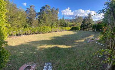 hermosa casa en venta sector zhullin en azogues  no amplia área verde