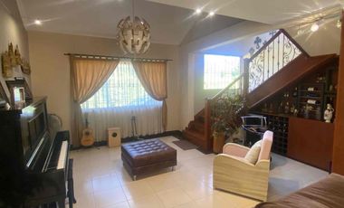 hermosa casa en venta sector zhullin en azogues  no amplia área verde