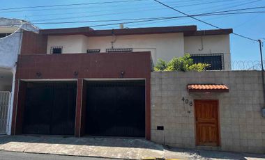 Venta de casa en Av Mario Brown