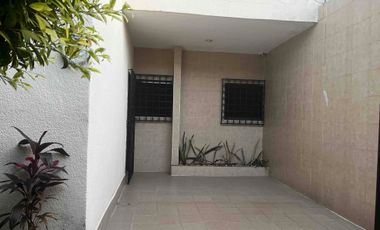 Venta de casa en Av Mario Brown