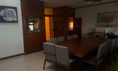 Venta de casa en Av Mario Brown