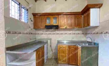 Vendo casa esquinera 3er piso en san martín Prado centro