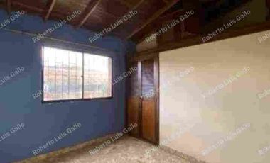 Vendo casa esquinera 3er piso en san martín Prado centro