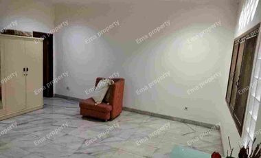 DIJUAL / DISEWAKAN RUMAH RUNGKUT ASRI