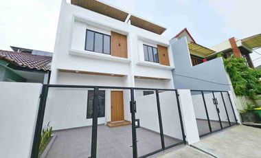 Rumah Baru Model Modern Minimalis di Bulevard Hijau, Harapan Indah Bekasi
