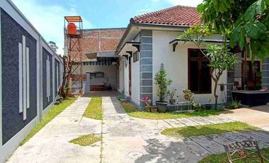 TURUN EKSTRIM □ Rumah Mewah 565m² Nyaman Solo Kota