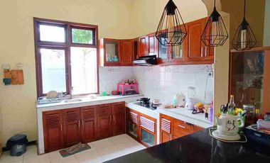 TURUN EKSTRIM □ Rumah Mewah 565m² Nyaman Solo Kota