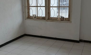 Disewakan Rumah 3 Kamar Cuma 40 Juta di Babatan Mukti Wiyung Surabaya