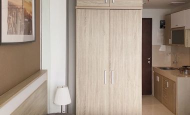 NEGO SAMPAI JADI APARTEMEN SPRINGWOOD. BERSIH DAN TIDAK BAU ROKOK