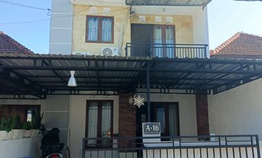 Dijual rumah second full furnised Lokasi Taman kampial nusa dua belakang kampus stp.