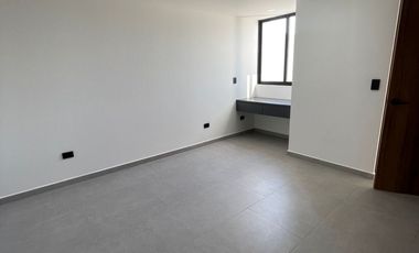 CASA EN VENTA EN LOMAS DE ANGELOPOLIS