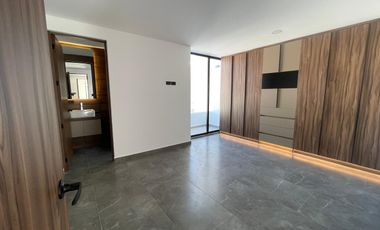 CASA EN VENTA EN LOMAS DE ANGELOPOLIS