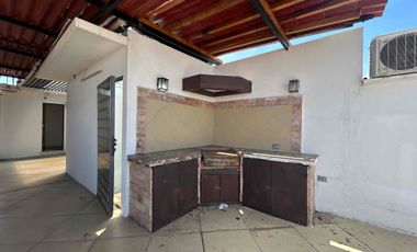 CASA EN VENTA EN COLONIA TAMULTE,VILLAHERMOSA TABASCO, ZONA ALTA NO INUNDABLE