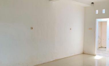 House in BTN Taman Alamanda near the NW campus